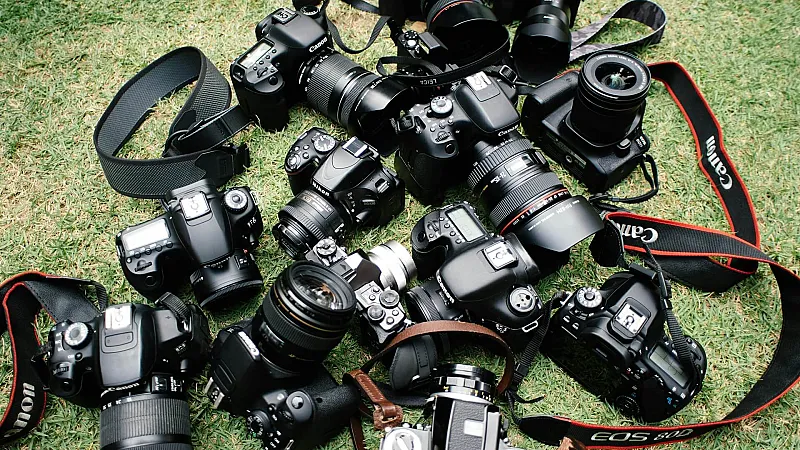 A Fujifilm megelőzte a Nikont, miközben újra nő a kamerapiac