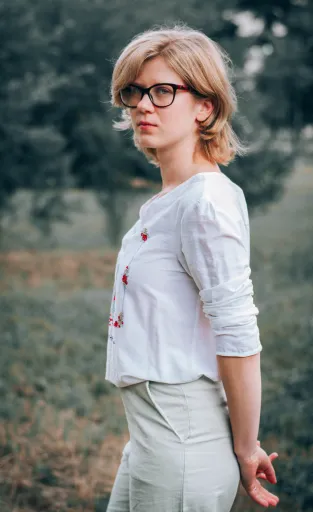 Anna, először a kamera előtt képe