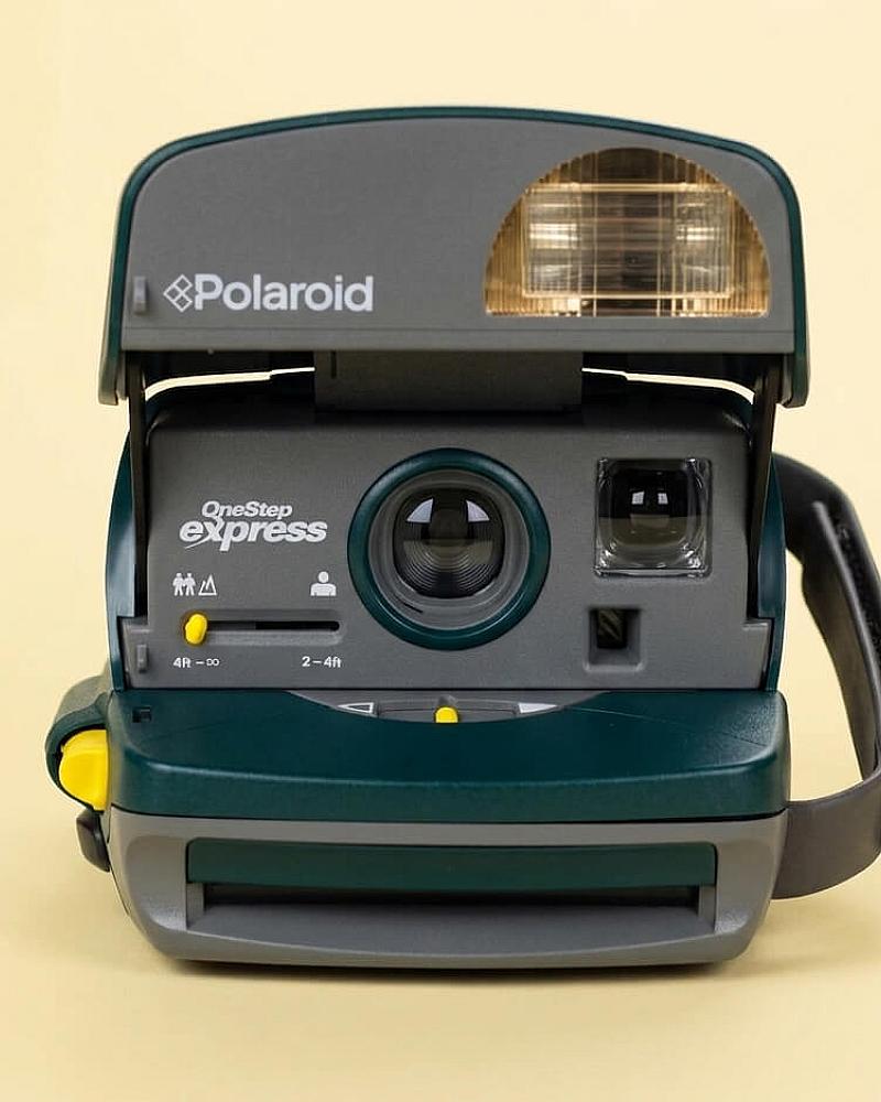 A Polaroid világa ma is él, csak meg kell várni, amíg előhívja magát